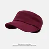 Gorra de repartidor estilo retro británico para mujer en otoño e invierno, estilo nuevo, sombrero octogonal de gamuza plisada que estiliza el rostro, gorra de pintor pequeña y moderna