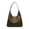 Yue Zi 2026 Outono Inicial Nova Bolsa Tote Grande Capacidade de Ombro Único Bolsa Feminina Retrô Moda para o Trabalho Versátil Bolsa de Axila