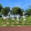 Simulação de guindaste ao ar livre, escultura, jardim, paisagem, jardim, jardim de pedras, piscina, decorações de pátio, guindaste branco, ornamentos de guindaste de coroa vermelha