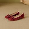 Sapatilhas Femininas 2025 Novas Sapatilhas Vermelhas Mary Jane Sapatos Femininos Slip-On Rasteirinhas de Casamento Retrô Francesas Sapatos Pequenos de Couro