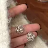 Pendientes de Encaje de Perlas y Circonitas Moca Mousse Lujo Ligero, Diseño de Nicho a la Moda, Pendientes Elegantes con un Toque de Alta Gama