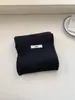 Conjunto de Dos Piezas de Bufanda y Guantes para Mujer Invierno 2025 Nuevo Blanco Tejido de Lana Engrosado Bufanda Versátil Cálida para Ropa de Trabajo