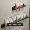 Estante para zapatillas de baño, estante de almacenamiento para inodoro sin perforaciones, artefacto para guardar zapatos, estante de drenaje para colgar en la pared del inodoro