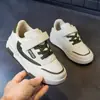 Sapatos Infantis para Crianças Maiores Sapatos Brancos Primavera Outono Casual Tênis de Skate Tênis Esportivos Modernos Sola Macia Sapatos Infantis Douyin Taobao 525
