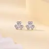 Pendientes de Plata de Ley S925 con Forma de Trébol y Diamantes de Yuebao Jewelry, Lujo Ligero, Sensación de Alta Gama, Estilo Dulce y Femenino, Pendientes Amigables con los Oídos