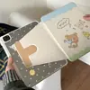 O suporte giratório Ursinho Sonolento é adequado para capas de tablet iPad 10ª/11ª geração, air4/5 e Pro13, fornecendo proteção contra dobras.