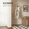 Perchero de pie para ropa Perchero pequeño para almacenamiento en dormitorio Nuevo perchero para bolsos 2025 Perchero para ropa que ahorra espacio en el dormitorio