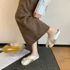 Sandálias Mula Planas Quadradas de Bico Fechado Estilo Romano 2025 para Mulheres, Chinelos de Verão para Uso Externo com Bico Fechado, Sapatos Femininos Versáteis e Modernos