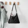 Bolso Cuadrado Pequeño con Lazo de Celebridad de Internet de Moda de Este Año para Mujer, Nuevo Modelo Invierno 2026, Bolso de Hombro de Gran Capacidad, Bolso Cruzado Versátil