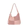 Mochila de Couro Macio Estilo Coreano com Retalhos e Padrão Trançado Nova Bolsa Tote Feminina de Grande Capacidade para o Dia a Dia Crossbody