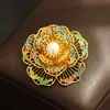 Broche de Peonía Perla Esmalte Hueco Estilo Nacional Nuevo Estilo Chino Flor de Vidrio de Color Pin de Flor Multicapa Ramillete para Cheongsam Hanfu Mujer