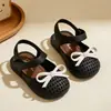 Nuevas Sandalias de Verano 2025 Antideslizantes de Suela Suave para Niñas con Velcro para Niños Mayores y Pequeños, Sandalias de Playa para Bebés