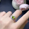 Venta al por mayor de fábrica Más vendido Anillo de Peridoto Natural Plata S925 Incrustado Piedra Principal 6*8 Venta Caliente Europa y América Dropshipping