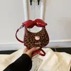 2026 Versión Coreana de Ins Lindo Gato Azul Denim Lazo Accesorios para Bolsos Bolsa Pequeña Princesa Niñas Bolso Cruzado Moderno