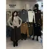 O único cardigã de tricô VI+ outono estilo coreano, chique sem esforço, versátil e emagrecedor, com patchwork, imitando duas peças, decote V, para mulheres, 99616