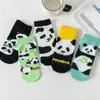 Nuevos calcetines de tablero recto de gatito de dibujos animados de primavera nuevos calcetines de barco de algodón de animales lindos para mujer fabricantes al por mayor