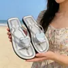 Chanclas de Moda para Mujer para Uso en Exteriores, Estilo Caliente de Moda 2026, Favoritas de Celebridades de Internet, Con Forma de Corazón, Alto Valor Estético, Chanclas de Tira Planas