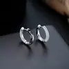 Brincos de Argola Cruzados de Zircônia Transfronteiriços para Homens, Brincos de Argola Lisos, Presilhas de Orelha de Raio, Pingentes de Orelha, Acessórios de Orelha para Mulheres, Amostra de Live do TikTok