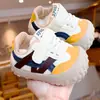 Sapatos para bebês, novos modelos de primavera e outono, sapatos para bebês iniciantes para 2-3 anos, sola macia, antiderrapante, tecido de malha, respirável