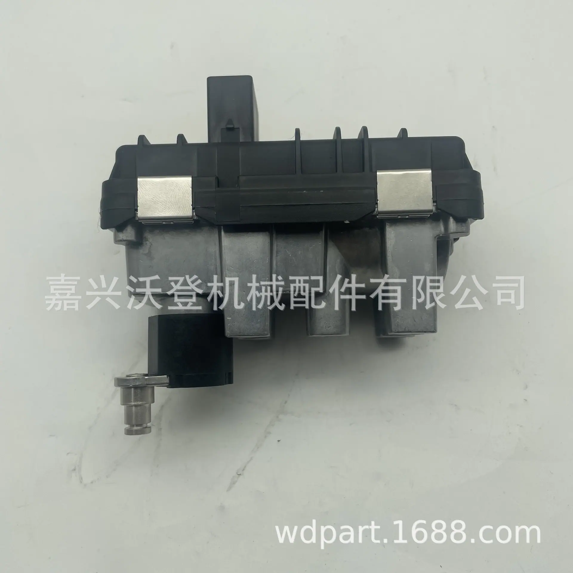 fcb603d0-0544-44b4-bef6-35d5dd