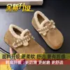 Sapatos quentes de algodão, estilo slip-on de inverno, forrados com fleece, nova coleção feminina 2026, com aumento interno de altura, renda bordada e forro de algodão, sapatos estilo Birkenstock