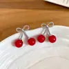 Pendientes de Cereza con Lazo de Resina de Aguja Plateada, Pendientes Sencillos y de Moda Estilo Retro, Lujo Ligero, Gama Alta, Dulces y Elegantes Accesorios para Orejas