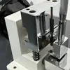 Nueva Máquina Manual de Preparación de Muestras Entalladas por Impacto Estándar Mancuerna Plástico Máquina Universal de Preparación de Muestras Viga Simplemente Apoyada Viga en Cantilever