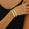 Pulseira Feminina Europeia e Americana de Luxo Leve Distintiva com Pérola Incrustada Abertura Ajustável Pulseira Design de Flor de Nicho