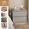 Mesita de Noche Estilo Crema Madera Maciza Hogar Dormitorio 2025 Nuevo Accesible Lujo Gama Alta Pequeño Gabinete de Mesita de Noche Gabinete de Almacenamiento