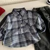 Camisa de Manga Larga para Niños, Nuevo Estilo Primavera y Otoño 2026 para Niños Pequeños, Camisa de Retazos, Chaqueta Retro a Cuadros Estilo Coreano para Niños, Moderna