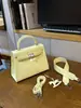 Bolso Kelly de Segunda Generación con Estampado de Palma 2026 Nuevo Bolso de Mano de Alta Gama para Mujer Hombro Único Manual Texturizado Bolso Cruzado Mujer