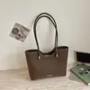 Bolsa Tote Retrô para o Dia a Dia Feminina 2026 Novo Estilo Tendência Verão Super Quente Exquisite Bolsa de Ombro Bolsa de Mão de Grande Capacidade