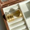 [Regalo de Año Nuevo] Anillo de Bobina de Trefilado Simple Europeo y Americano Pendientes de Hilo Giratorio con Forma de Huevo Rayado Tridimensional de Alta Calidad