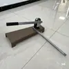 Máquina Punzonadora Cortadora de Tira de Bloqueo de Molde Puertas y Ventanas de Puente Roto Aisladas Punzonadora de Punzonado de Tira de Aluminio de Transmisión Hilo de Pantalla