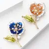 Broche Personalizado de Luxo Leve com Gota de Diamante e Flor em Óleo para Mulheres Broche de Flor Elegante Corsage para Roupas Acessórios Femininos em estoque