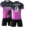 2526 Camisa de Futebol Edição Especial Real Madrid Padrão Dragão Preto e Roxo Não. 9 Camisa do Mbappe Nº. 5 Bellingham Não. 7 C. Ronaldo