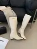Nuevas Botas Largas Blancas Otoño/Invierno 2026 para Mujeres Petites, que Aumentan la Altura, con Hebilla de Cinturón y Tacón Alto, Botas Ajustadas