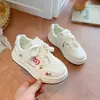 Otoño/Invierno 2026 Nuevos Zapatos Infantiles de Comercio Exterior Transfronterizos Superficie de Cuero para Niñas Versátiles Casuales de Plataforma Moda Versátil