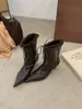 []2026 Punta Fina Tacón de Aguja Otoño Invierno Nuevas Botas Skinny Fruncidas Punta Fina Encaje Retro Botas de Media Pantorrilla