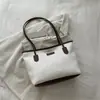 Bolso Tote Grande con Relieve para Mujer 2026 Otoño Nuevo Estilo Moda Versátil de un Solo Hombro para Debajo del Brazo Bolsa Grande para Viajes