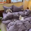 Juego de tres piezas al por mayor para dormitorio estudiantil en color liso, juego de tres-cuatro piezas estilo "old money" con parche de gasa abullonada, juego de ropa de cama para estudiantes