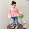 Conjunto de Roupa de Boneca para Meninas Primavera 2026 Nova Camisa Estilosa Estilo Coreano para Crianças Bebê Primavera e Outono Calça Jeans Flare