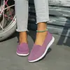 Zapatos Nuevos de Estilo Primavera y Verano, Boca Baja, Tejidos tipo Mosca, Ligeros y Cómodos para Personas de Mediana Edad y Mayores, Zapatos Planos Transpirables, Slip-On