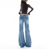 Jeans flare azul vintage lixado à mão de 2026, não apertado, calça afina a silhueta para mulheres