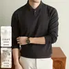 Nova coleção outono/inverno 2026 masculina: uma blusa de manga comprida base macia, quente e estilosa feita com uma mistura de seda, lã e veludo alemão, apresentando um design de um botão