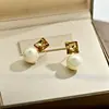 Pendientes de Botón Cuadrados con Perlas Estilo Hong Kong Transfronterizos con Cristales Arriba y Perlas Abajo Diseño de Pendiente Noble Exquisito Versátil para el Día a Día Accesorios de Pendientes