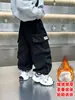 Ropa de Invierno para Niños Pantalones de Trabajo de Bolsillo con Felpa Extra Estilo Coreano Mono de Terciopelo Holgado para Niños Pantalones Casuales para Bebé Comercio Exterior Transfronterizo