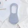 Meias finas de verão para mulheres, de malha, para tornozelo, cor sólida, respiráveis, absorventes de suor, de corte baixo, com silicone antiderrapante no calcanhar, meias invisíveis
