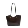 Bolsa Grande Capacidade Transfronteiriça Feminina Outono 2026 Nova Versátil Moda Ombro Único Tendência Trabalho Retro Casual Bolsa Tote