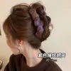 Presilha de cabelo estilo vintage que não danifica os fios, na cor café com toque de luxo, presilha de tubarão de pelúcia, acessório de cabelo fofo e doce para penteados presos.